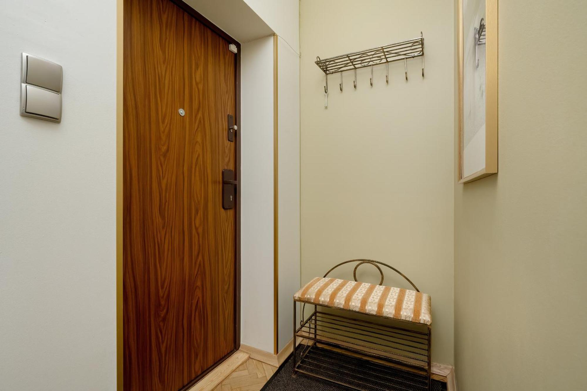 Przestronne Blisko Starego Miasta By Renters Vratislav
