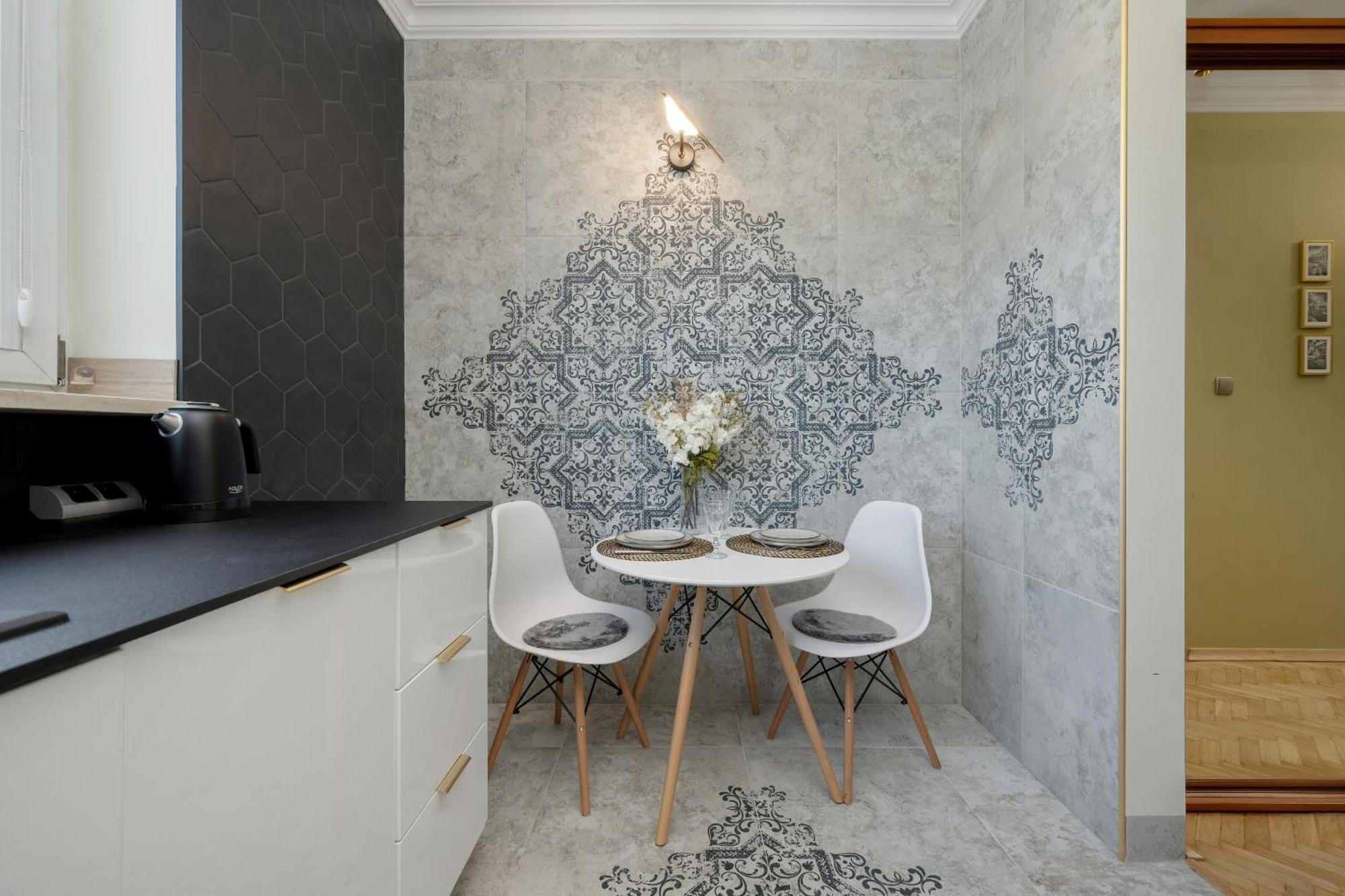 Appartamento Przestronne Blisko Starego Miasta By Renters Breslavia